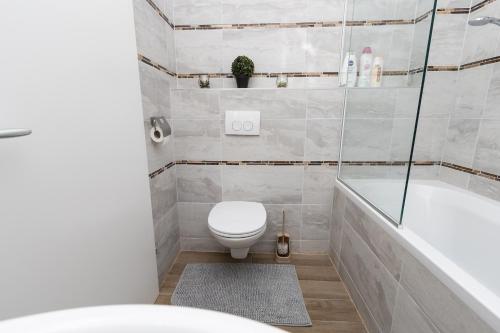 Comfortable romantic 1 bedroom apartment near Augarten, Vídeň (fotografie 10)