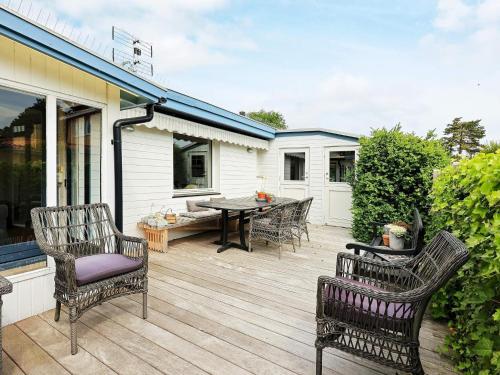 6 person holiday home in Karrebæksminde-By Traum
