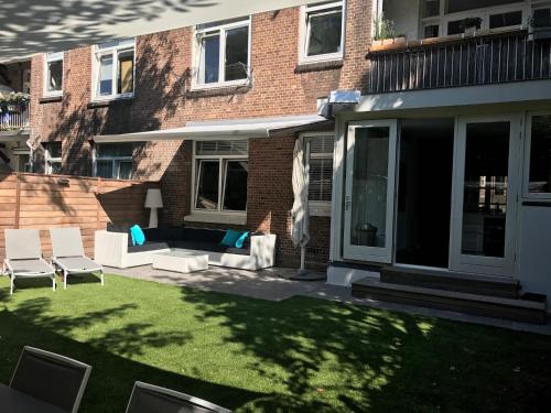  Amsterdam, 120 sqm Design flat with garden, close to all! in Amsterdam