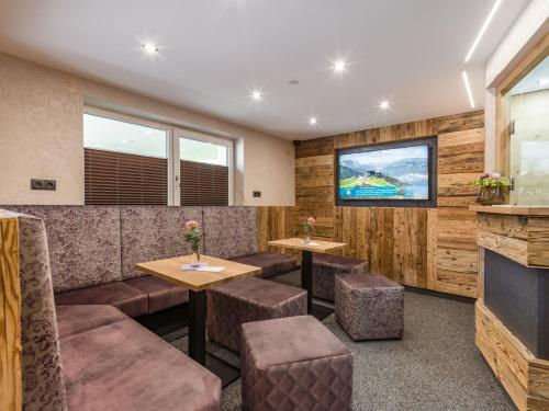 Garni Nill Room Type - Deluxe Double Room, Balcony
