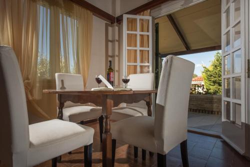 Marina's Villas