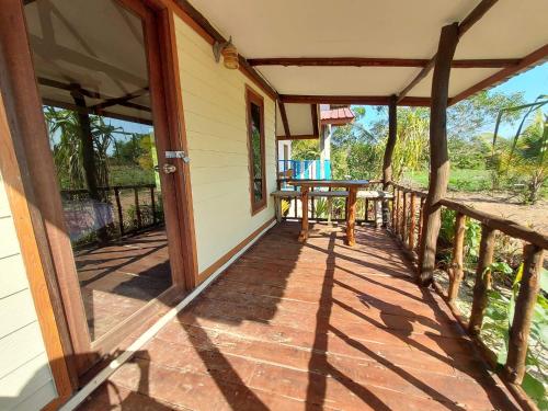Blue Sky Bungalow in Koh Jum / Koh Pu (Krabi)