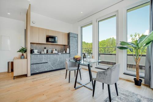 Küche, BRIGHT: Rosenheim Aicherpark in Rosenheim