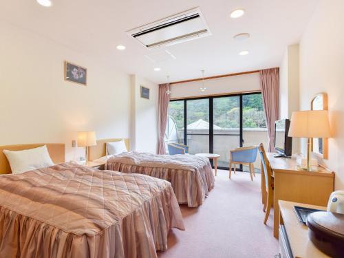 Twin Room - Non-Smoking
