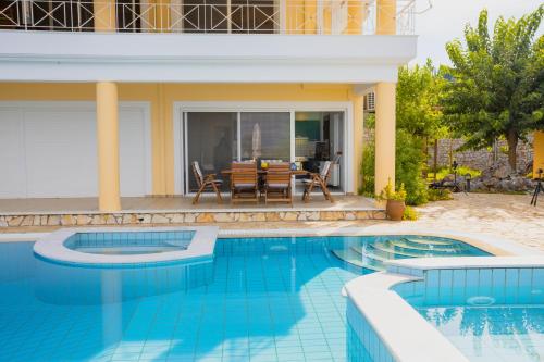 Pano's House - Πετροβούνι