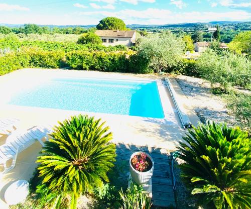 Úszómedence, Gîte Euphrasie piscine privée confort 3 étoiles (Gite Euphrasie piscine privee confort 3 etoiles) in Saint-Martin-d'Ardeche