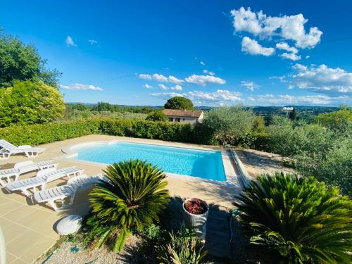 Úszómedence, Gîte Euphrasie piscine privée confort 3 étoiles (Gite Euphrasie piscine privee confort 3 etoiles) in Saint-Martin-d'Ardeche