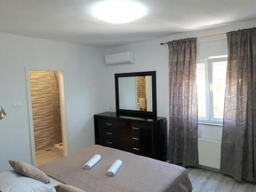 Three-Bedroom Apartment image 3