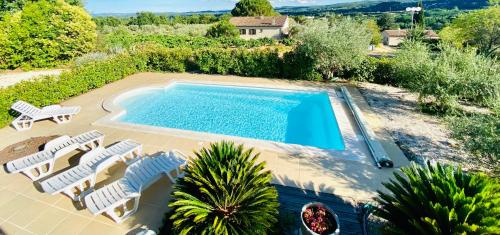 Kert, Gîte Euphrasie piscine privée confort 3 étoiles (Gite Euphrasie piscine privee confort 3 etoiles) in Saint-Martin-d'Ardeche