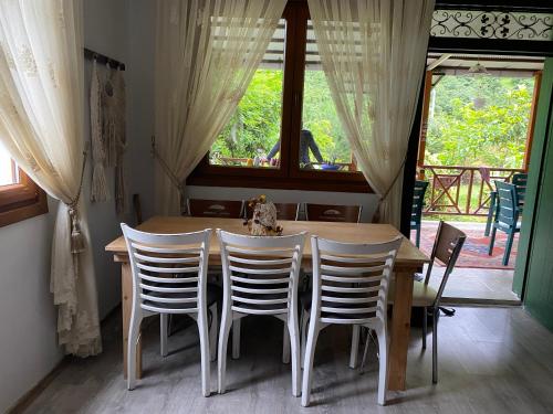 設施, Doğa villa (Doga villa) in 約姆拉