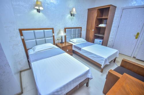 Hotel Home – Batumi, IL