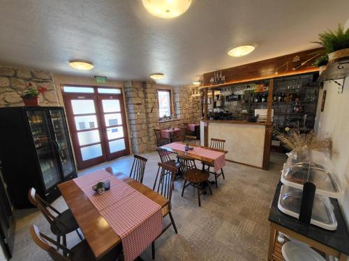 Pub/Lounge, Ancora Faros in Stari Grad