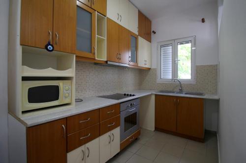 Hotel Kapllani - image 11
