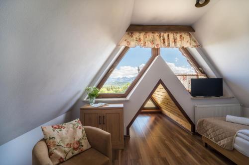 Double Room with Mountain View