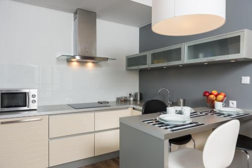 Apartamenty Towarowa Poznan - Photo 2