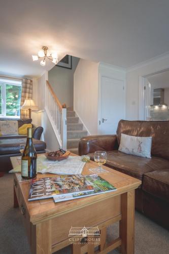Cliff House Holiday Cottages - image 4