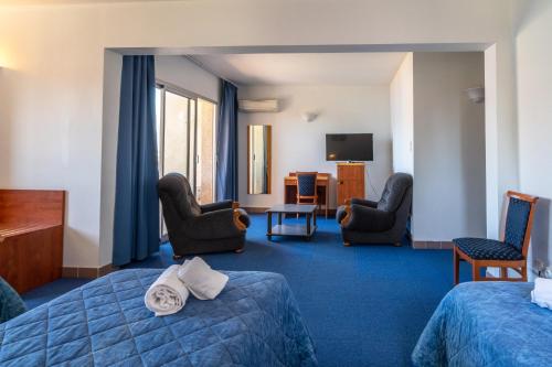 Hotel Hibiscus - image 6