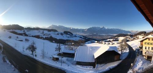 Studio der Alpen in Thun, Schweiz