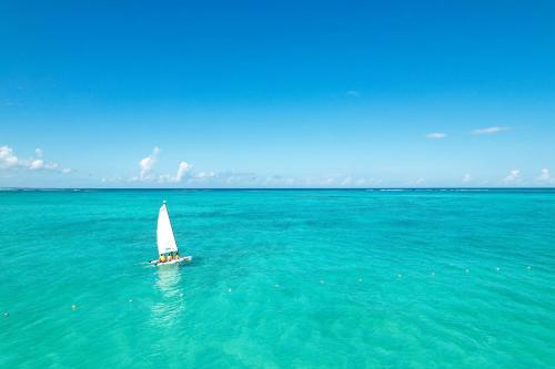 Alexandra Resort - All-Inclusive