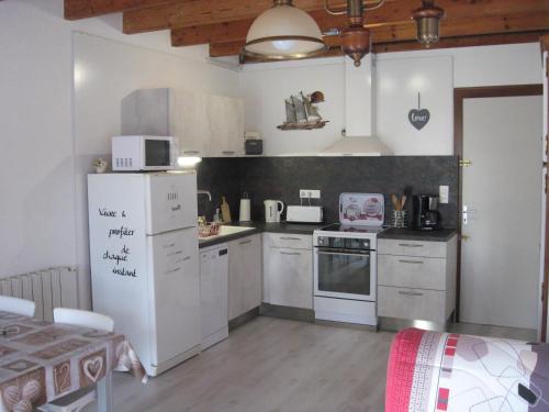 Gîte Le COZILLON (Gite Le COZILLON) in Cozes