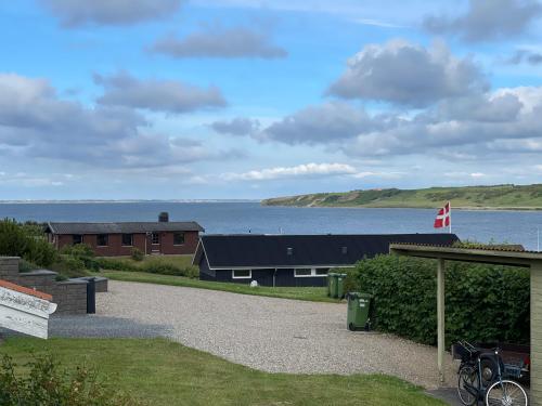  Ældre Sommerhus Max 4 voksne og 4 børn in Lemvig