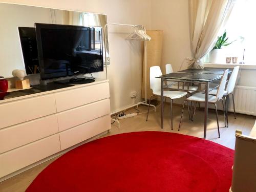 Albertinkatu 10 Scandinavian Home - image 12