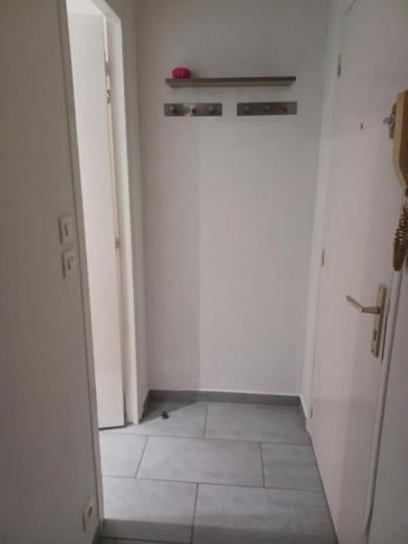 Studio à mantes (Studio a mantes) in Mantes-la-Jolie