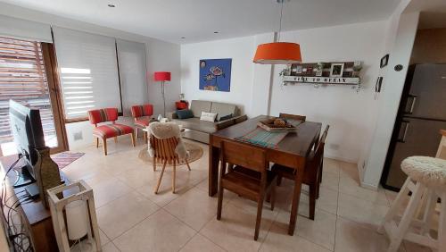 Two-Bedroom Apartment image 5