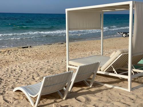 Beach, Fouka bay luxurious chalet in Zawiyat Ailat Nuh