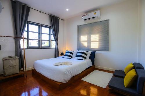 B&B Ban San Phak Wan Noi - Cozy hug home - Bed and Breakfast Ban San Phak Wan Noi