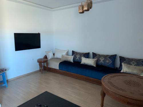 Superbe appartement avec piscine et vue mer Résidence Yasmina (Superbe appartement avec piscine et vue mer Residence Yasmina) in El Mansouria