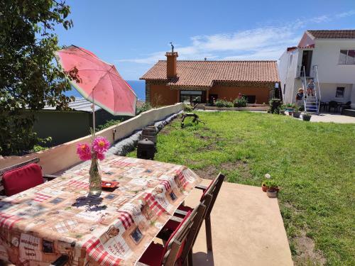 Létesítmények, Casa Máxica de Oia (Casa Maxica de Oia) in Pedornes