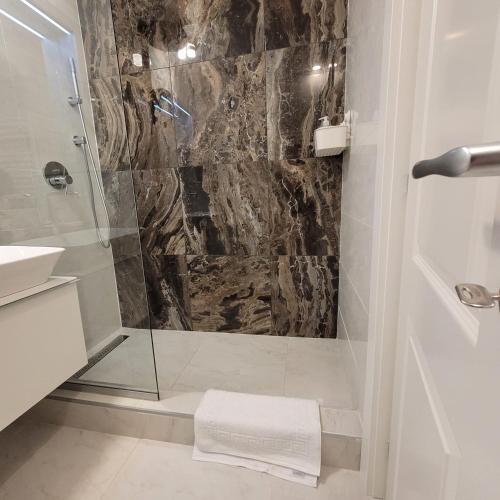 Studio 10 - Catedral Residence Bucharest - Free Parking, Bucarest (foto 6)