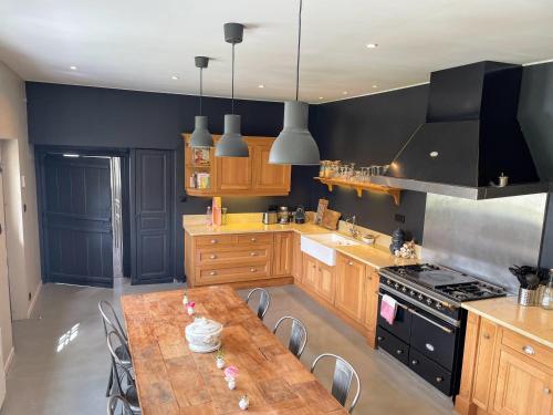 virtuve, Gaston en Baie in Villers-sur-Authie