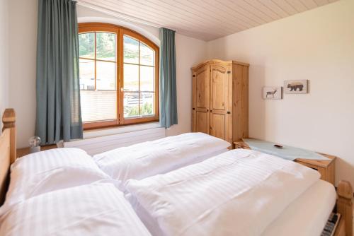 Aparthotel-Almgasthaus Gemsli - A bisal Österreich überm Schweizer Rheintal