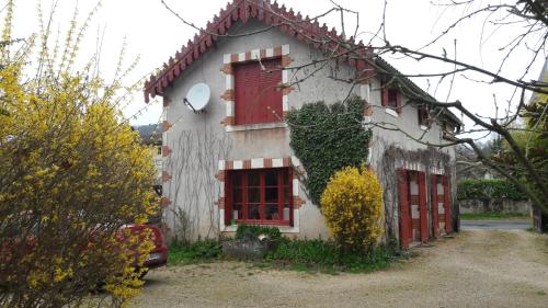 Les Bambous gîte à louer Sauveterre-la-Lémance