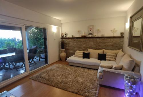 Jees Exclusive Apartments - image 9