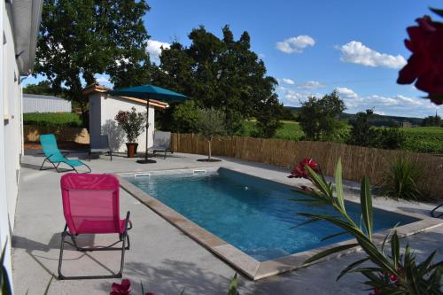 Gite des Clapas Flora, villa avec piscine privée