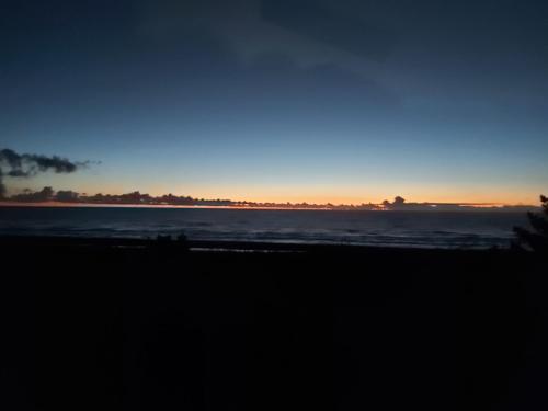 Vistas, Views over Tasman, New luxury boutique studio overlooking the Tasman Sea in Greymouth