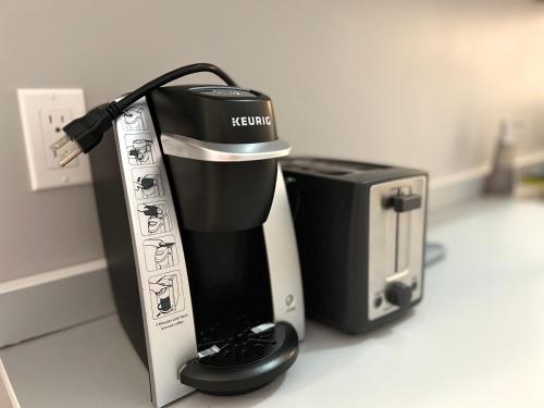 Alina & Fanny - Philadelphia S Broad St