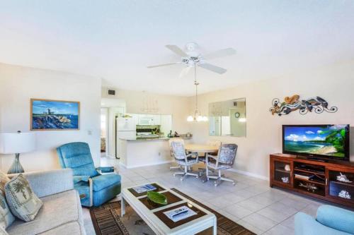 Sanibel Arms B5 - image 3
