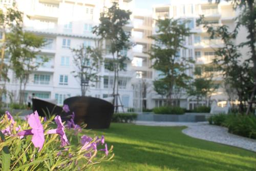 Summer Hua Hin Condo Room 204 - 정원