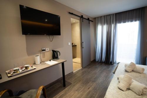 Parthenis Riviera Hotel - image 11