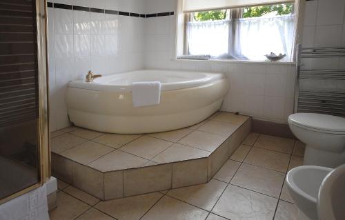 ห้องน้ำ, Tree Hotel at Iffley in ออกซ์ฟอร์ด