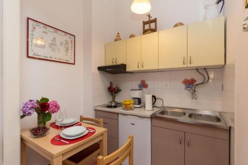 Sweetest Thing Apartment - image 10