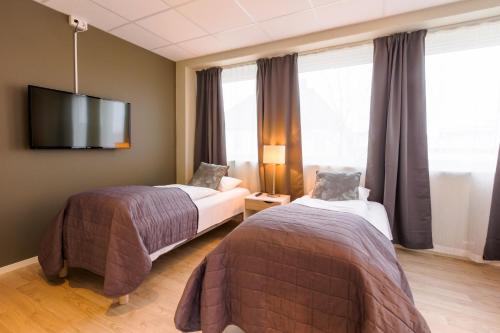 Corner Hotell - image 13