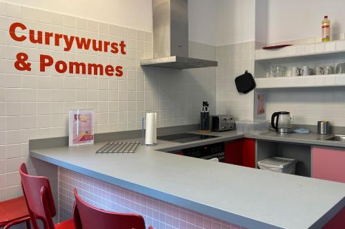 MEININGER Hotel Berlin Hauptbahnhof - image 5