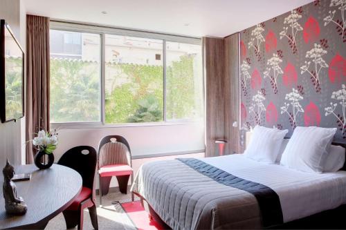 Best Western Plus Le Patio des Artistes Wellness Jacuzzi - image 3