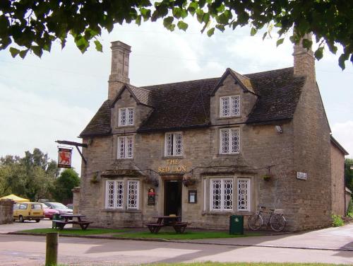 Cottage on the Green