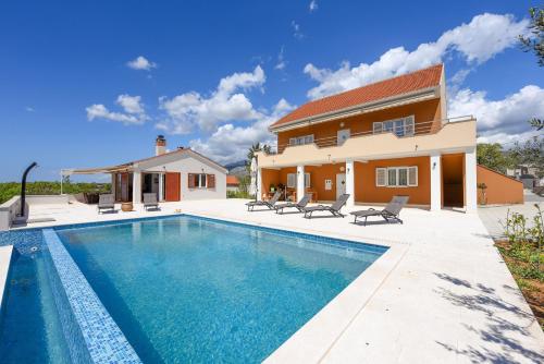 Villa Luka